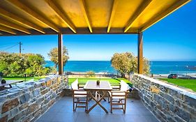 Terrazeus - Stone House Beachfront 1